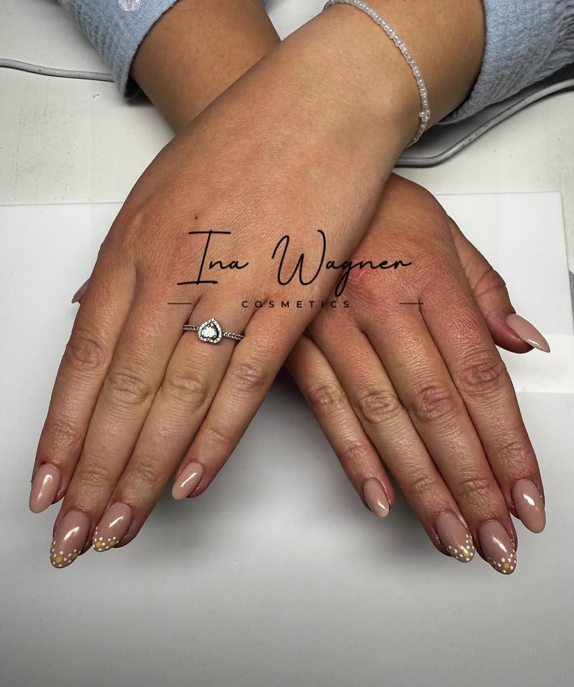 Moderne Nägel aus der Studio-Galerie von Ina Wagner Cosmetics