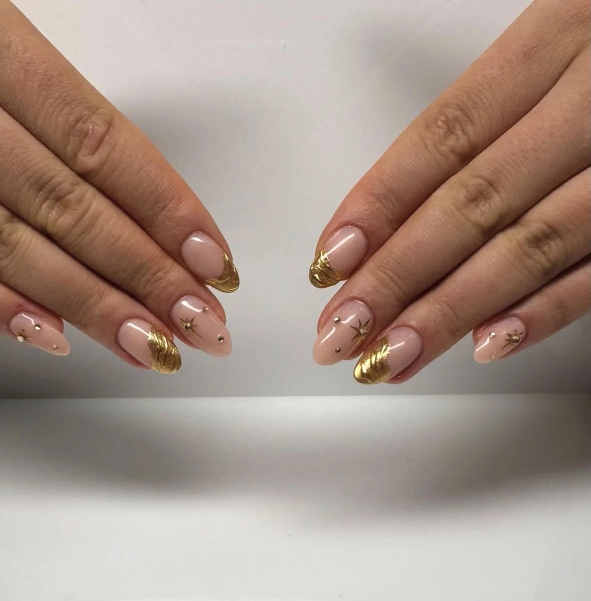 Nageldesign in Detailansicht von Ina Wagner Cosmetics
